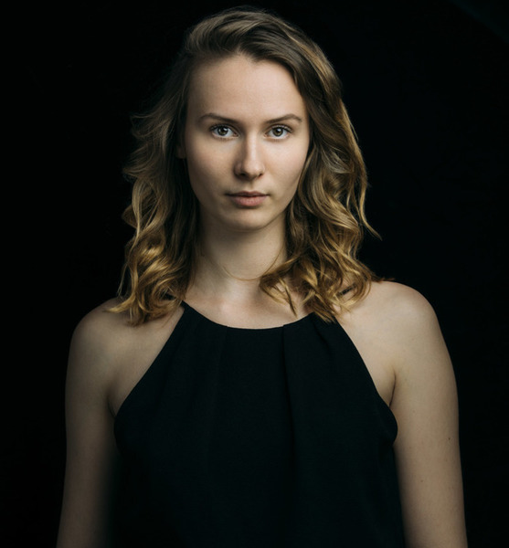 Ingalisa S. – Schauspiel Sedcard-Foto 5 bei JustInCast