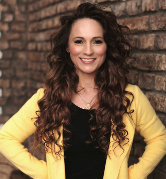 Patrizia S. – Moderation Sedcard-Foto 4 bei JustInCast