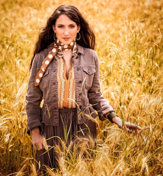 Agata Antonina B. – Fashion profile image at JustInCast