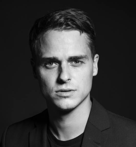 Alexander W. – Schauspiel Sedcard-Foto 3 bei JustInCast