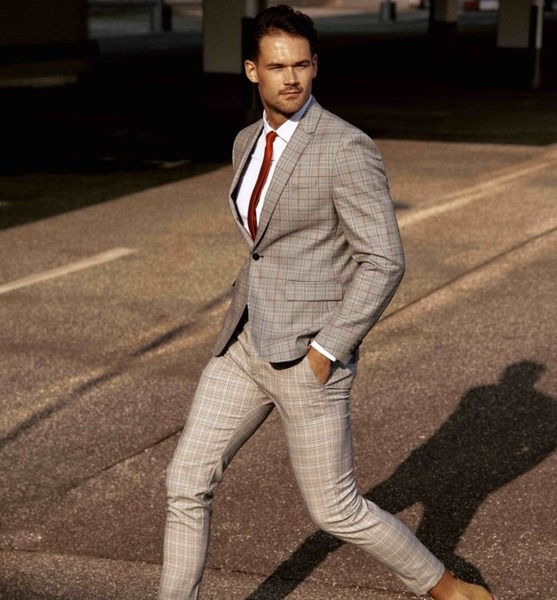 Maximilian B. – Fashion Sedcard-Foto 5 bei JustInCast