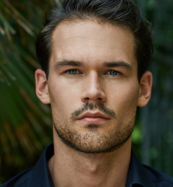 Maximilian B. – Fashion Sedcard-Foto 3 bei JustInCast