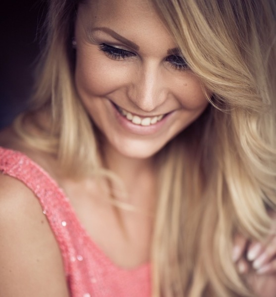 Sarah S. – Schauspiel Sedcard-Foto 4 bei JustInCast