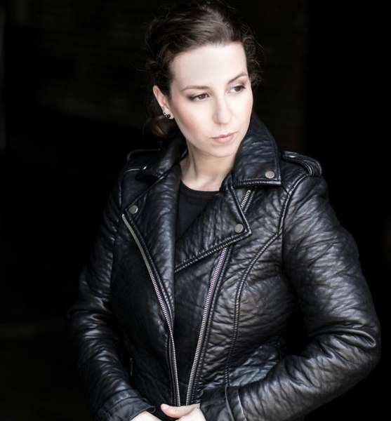 Bianca I. – Schauspiel Sedcard-Foto 5 bei JustInCast