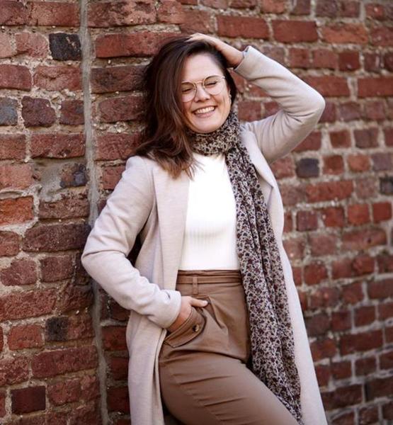 Jana B. – Schauspiel Sedcard-Foto 4 bei JustInCast