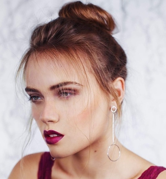 Jule W. – Fashion Sedcard-Foto 2 bei JustInCast