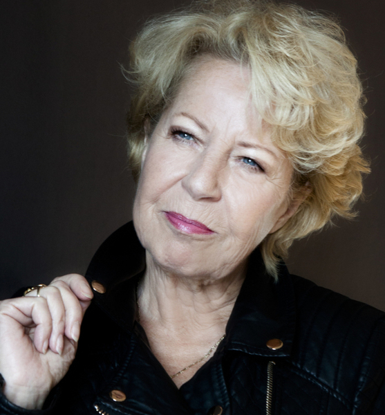 Daniela  I. – Schauspiel Sedcard-Foto 4 bei JustInCast