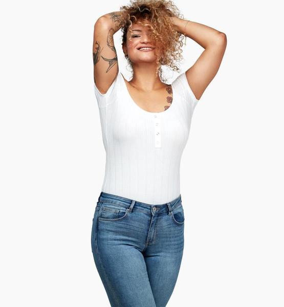 Catherine oumou  S. – Real People Sedcard-Foto 3 bei JustInCast