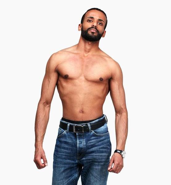 Nadir A. – Real People Sedcard-Foto 4 bei JustInCast