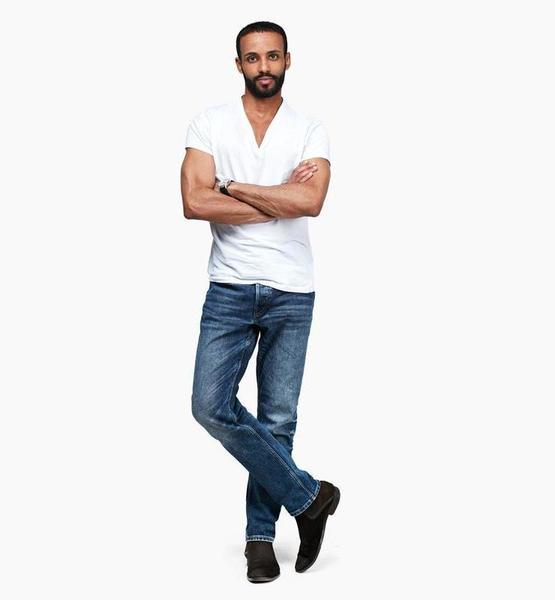 Nadir A. – Real People Sedcard-Foto 5 bei JustInCast
