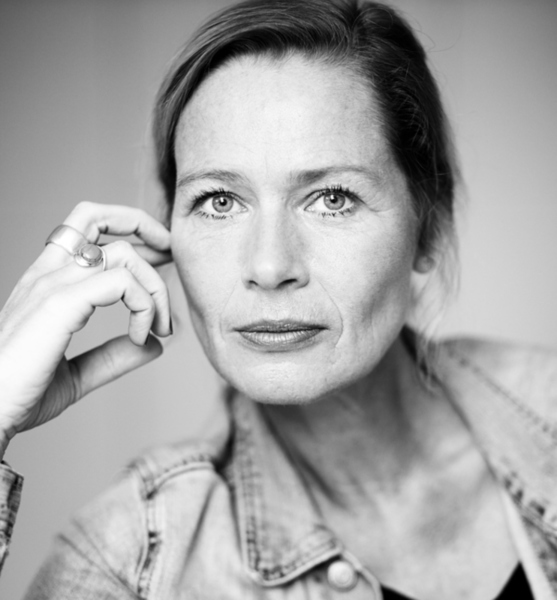 Beate B. – Schauspiel Sedcard-Foto 4 bei JustInCast