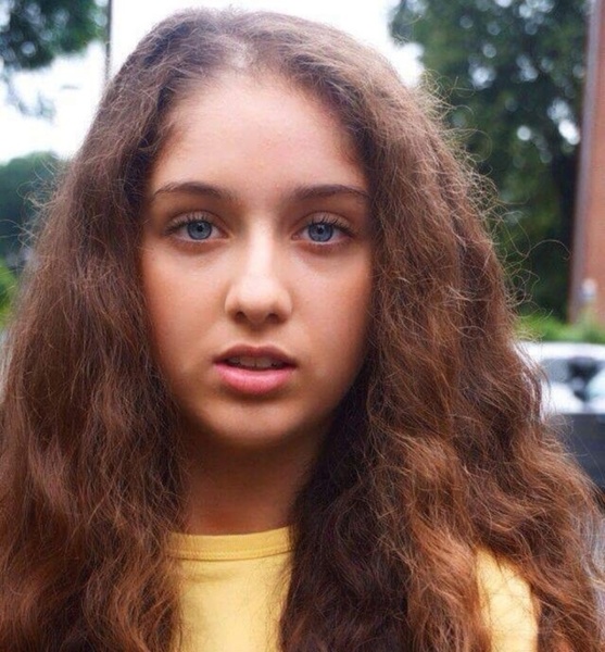 Selena M. – Schauspiel Sedcard-Foto 2 bei JustInCast