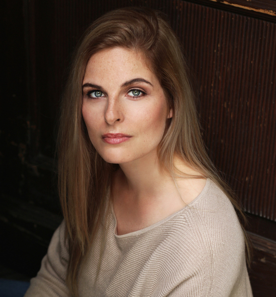 Caroline L. – Fashion Sedcard-Foto 2 bei JustInCast