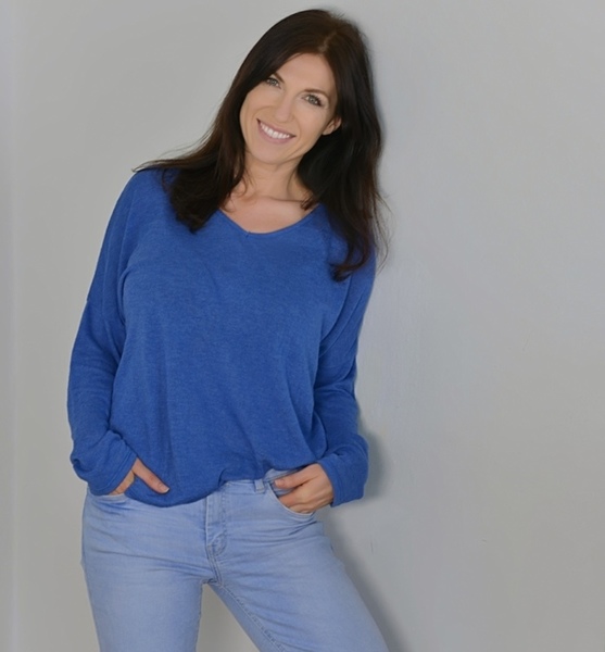 Bettina  H. – Schauspiel Sedcard-Foto 5 bei JustInCast
