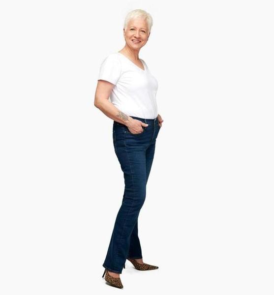 Inez J. – Real People Sedcard-Foto 4 bei JustInCast