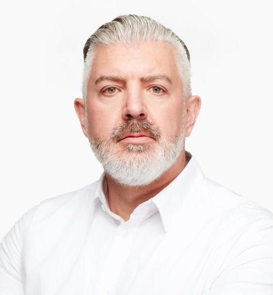 Dr Kewan  K. – Real People Sedcard-Foto 4 bei JustInCast