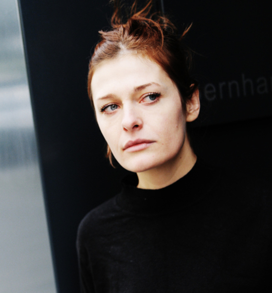 ines S. – Schauspiel Sedcard-Foto 4 bei JustInCast