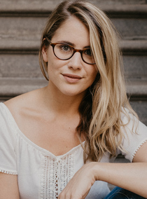 Janine  – Moderatoren & Presenter Sedcard bei JustInCast