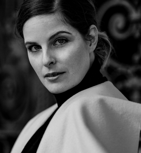 Caroline L. – Fashion Sedcard-Foto 4 bei JustInCast