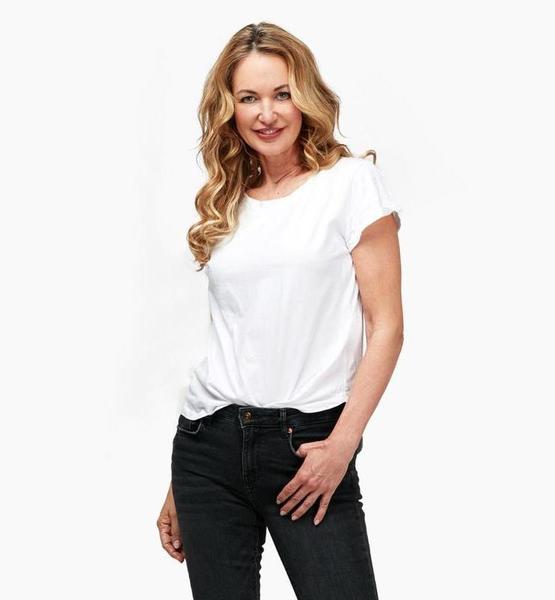 Nicola M. – Real People Sedcard-Foto 2 bei JustInCast