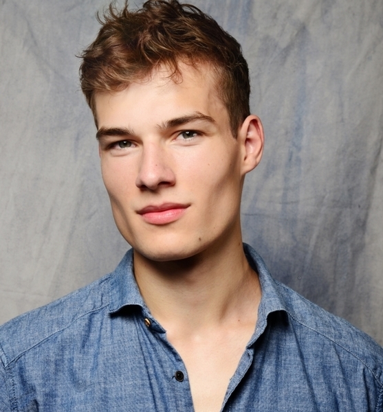 Johannes S. – Schauspiel Sedcard-Foto 2 bei JustInCast