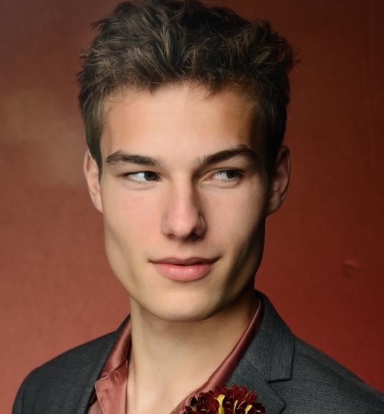 Johannes S. – Schauspiel Sedcard-Foto 3 bei JustInCast