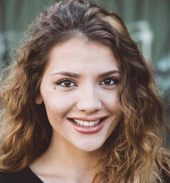 Joana-Leona L. – Schauspiel Sedcard-Foto 2 bei JustInCast