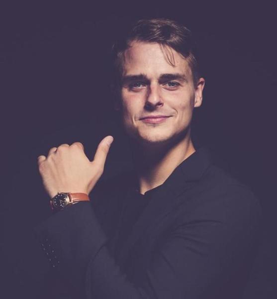 Alexander W. – Schauspiel Sedcard-Foto 5 bei JustInCast