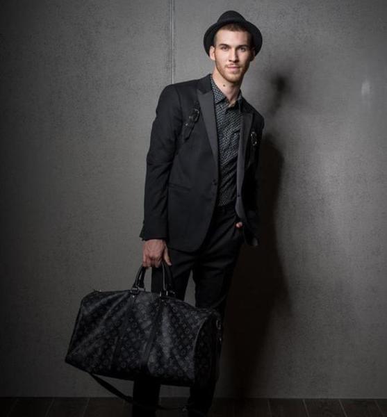 Brad C. – Fashion Sedcard-Foto 3 bei JustInCast