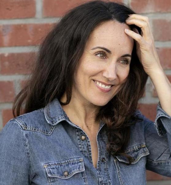 Verena W. – Schauspiel Sedcard-Foto 5 bei JustInCast