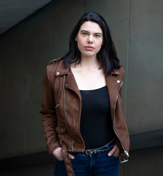 Svenja  V. – Schauspiel Sedcard-Foto 5 bei JustInCast