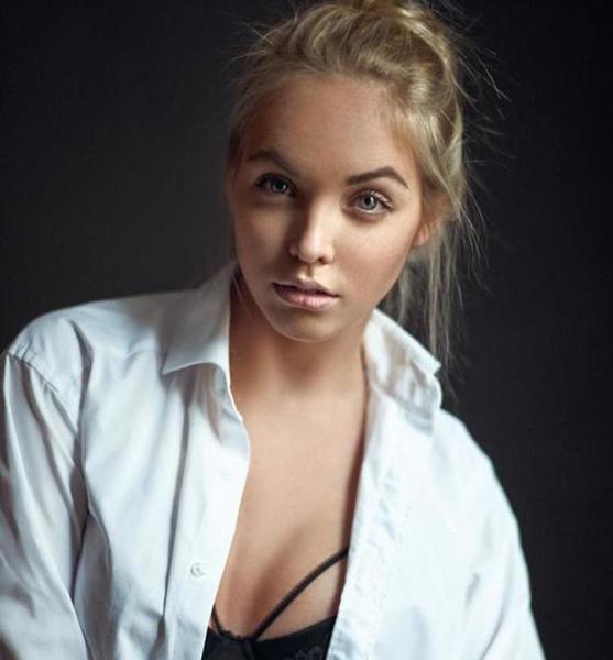 Carina A. – Fashion Profilbild bei JustInCast