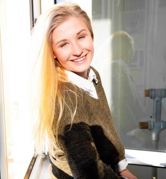 Franziska H. – Schauspiel Sedcard-Foto 4 bei JustInCast