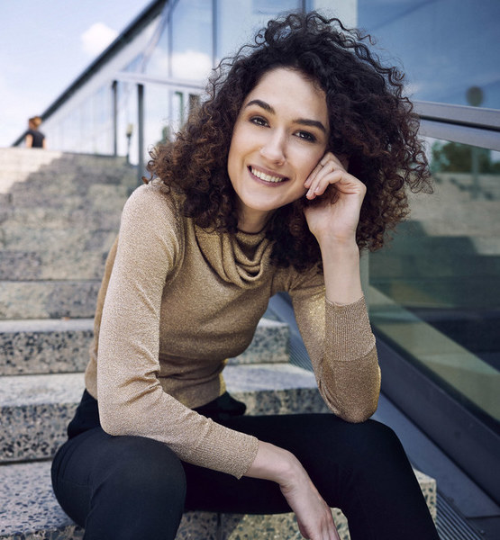 Lorina H. – Schauspiel Sedcard-Foto 2 bei JustInCast
