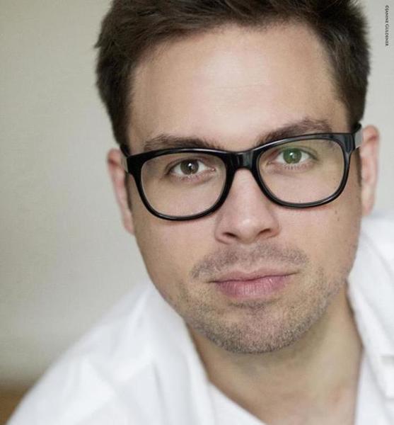 Jonathan S. – Schauspiel Sedcard-Foto 4 bei JustInCast