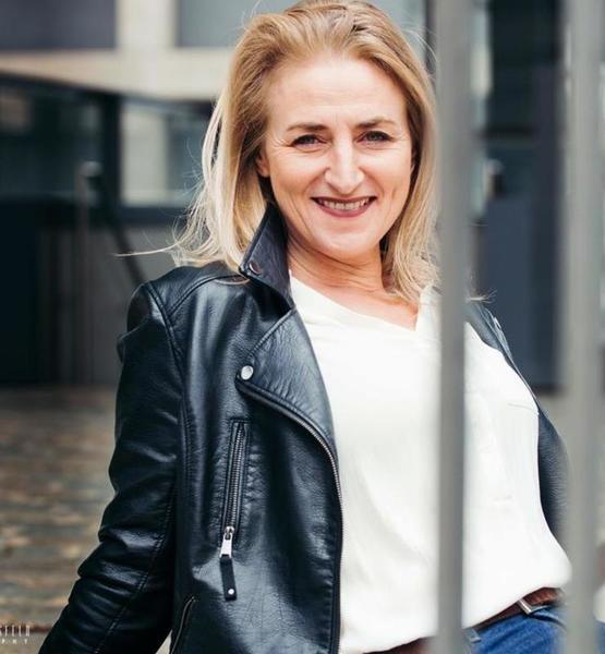 Melanie T. – Schauspiel Sedcard-Foto 4 bei JustInCast