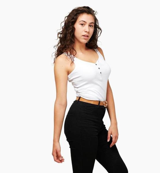 Cosima W. – Fashion Sedcard-Foto 8 bei JustInCast