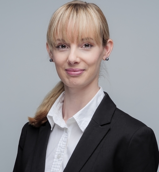 Laura Birte D. – Fashion Sedcard-Foto 4 bei JustInCast