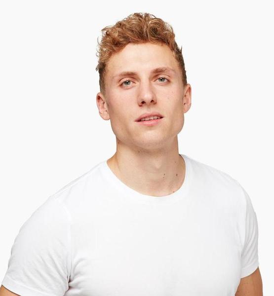 Aaron B. – Real People Sedcard-Foto 5 bei JustInCast