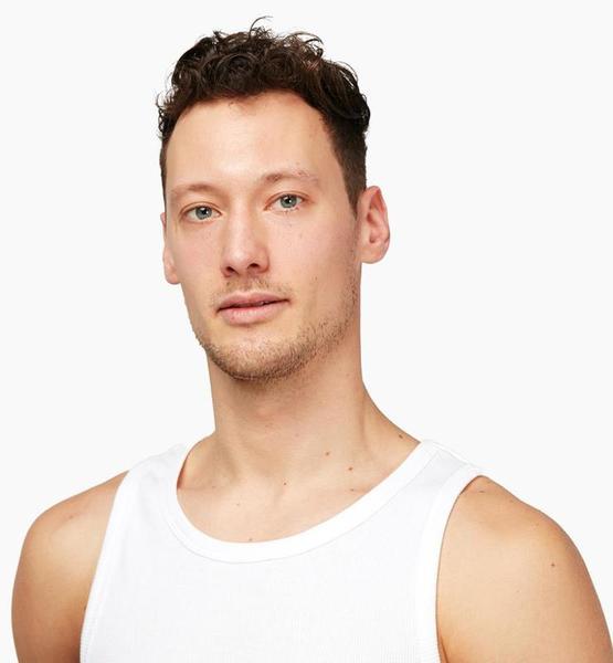 Florian E. – Real People Sedcard-Foto 2 bei JustInCast