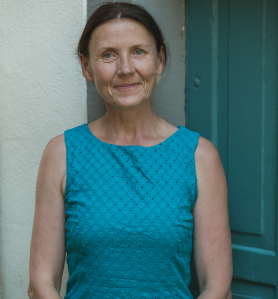 Iris W. – Schauspiel Sedcard-Foto 4 bei JustInCast