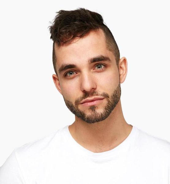 Dustin G. – Real People Sedcard-Foto 2 bei JustInCast