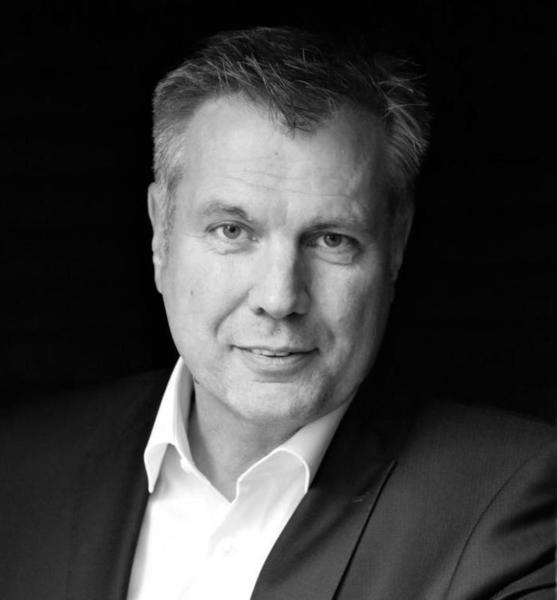 Andreas R. – Presenting sedcard image 4 at JustInCast