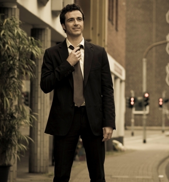 Alexander K. – Moderation Sedcard-Foto 3 bei JustInCast
