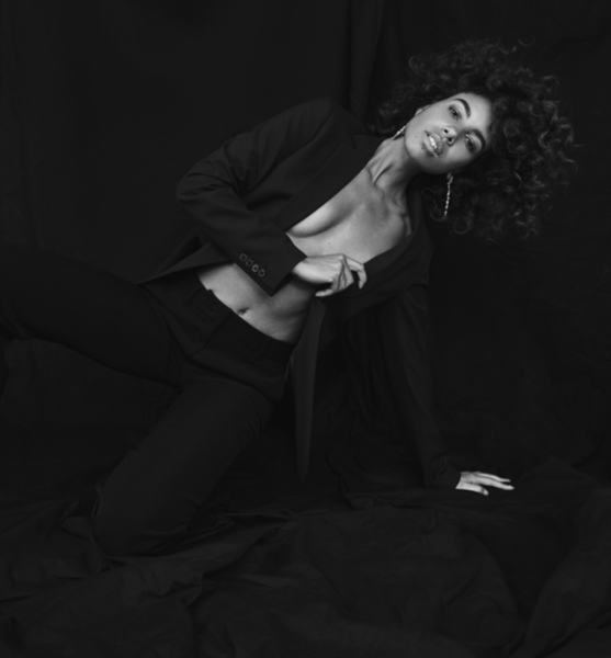 Doreen O. – Fashion Sedcard-Foto 4 bei JustInCast
