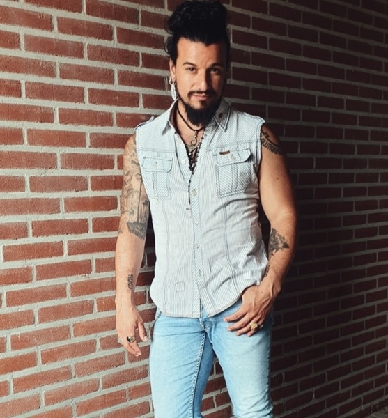 Vinicius G. – Fashion Sedcard-Foto 3 bei JustInCast