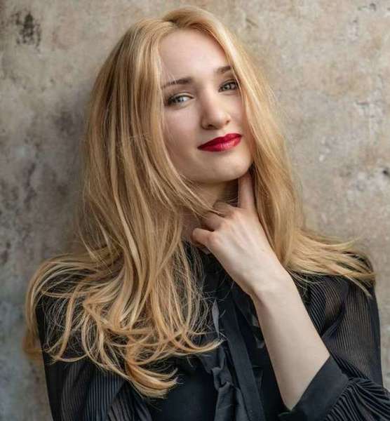 Angelina D. – Schauspiel Sedcard-Foto 4 bei JustInCast