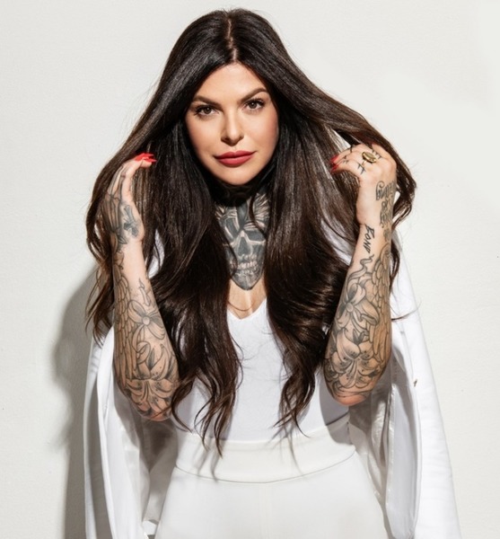 Julia B. – Fashion Profilbild bei JustInCast