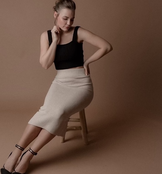 Stefanie  G. – Fashion Sedcard-Foto 5 bei JustInCast