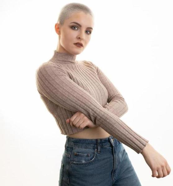 Susan W. – Fashion Sedcard-Foto 2 bei JustInCast